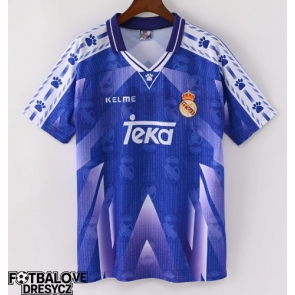 Real Madrid 1996-1997 Retro Venkovní Dres Krátký Rukáv Real Madrid 1996-1997 Retro Venkovní Dres Krátký Rukáv